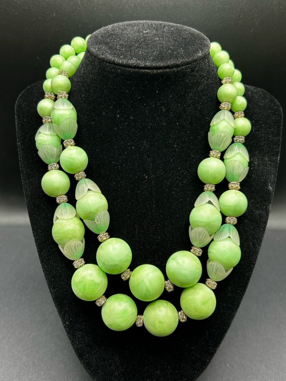 Rare Hobe Lime Green Double-Strand Beaded Necklace & Clip Earrings Demi Parure - Picture 2 of 10